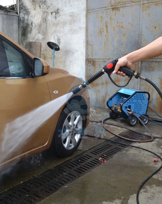 High pressure car wash